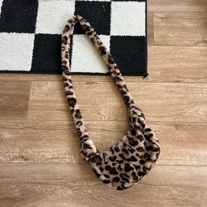 Leopard Print Faux Fur Shoulder Bag
